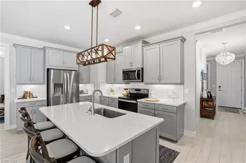 28251 Captiva Shell Loop, Bonita Springs, FL 34135
