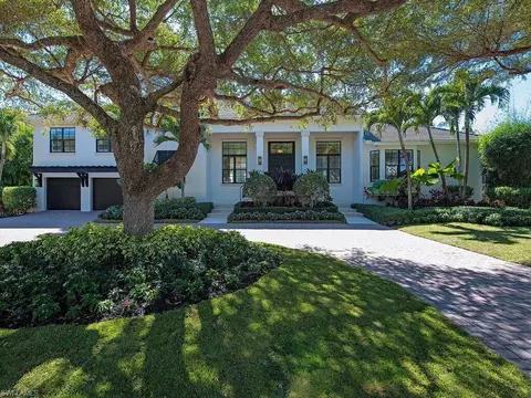 440 Spring Line Dr, Naples, FL 34102 photo 2