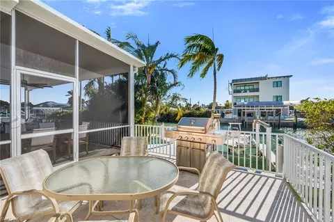 Exterior - 132 E Hilo St, Naples, FL 34113 photo 6 of 8