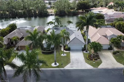 1092 Tivoli Dr, Naples, FL 34104