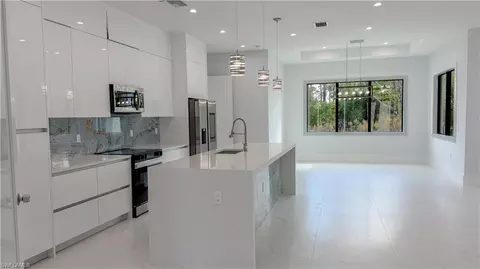 3302 64th Ne Ave, Naples, FL 34120