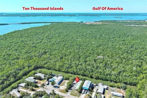 33 Plantation Dr, Everglades City, FL 34139