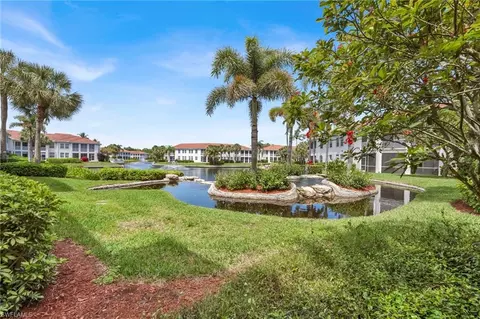 200 L Ambiance Cir #104, Naples, FL 34108