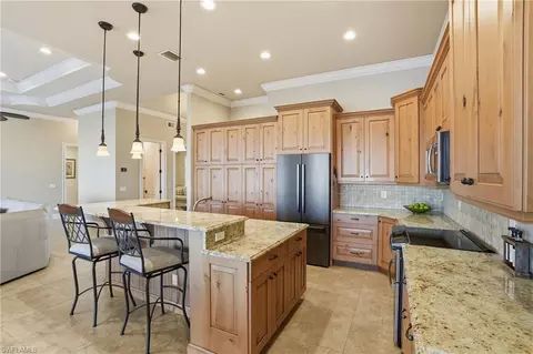 18024 Bluewater Dr, Naples, FL 34114 photo 7