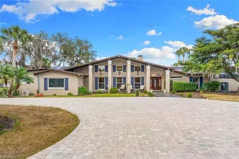 620 E Fort Thompson Ave, Labelle, FL 33935