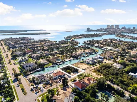 1675 Ludlow Rd, Marco Island, FL 34145