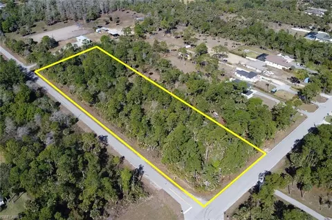 1551 12th Ave NE, Naples, FL 34120