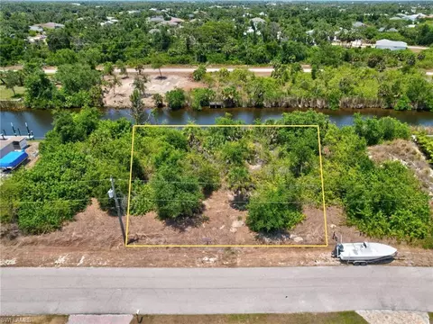 10080 Cocoa Beach St, Port Charlotte, FL 33981