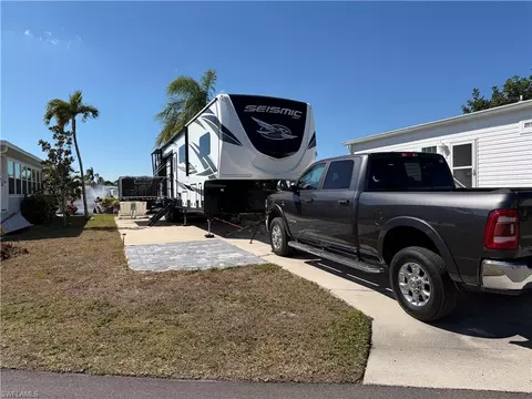 20090 Ponce De Leon Dr, Estero, FL 33928 photo 9