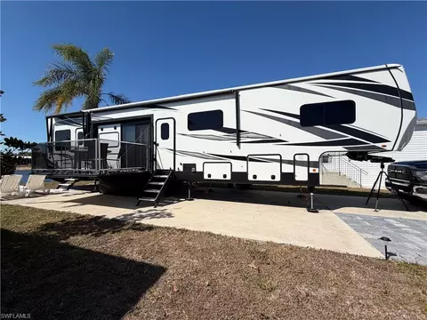20090 Ponce De Leon Dr, Estero, FL 33928 photo 6