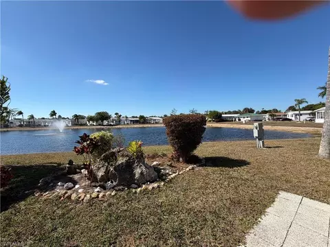 20090 Ponce De Leon Dr, Estero, FL 33928 photo 2