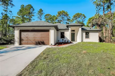 2113 Grayson Ave, Alva, FL 33920 photo 2