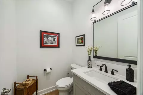 Bath - 12128 Eucalyptus Way, Naples, FL 34120 photo 4 of 4