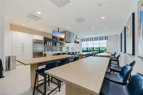Kitchen - 12128 Eucalyptus Way, Naples, FL 34120 photo 5 of 6