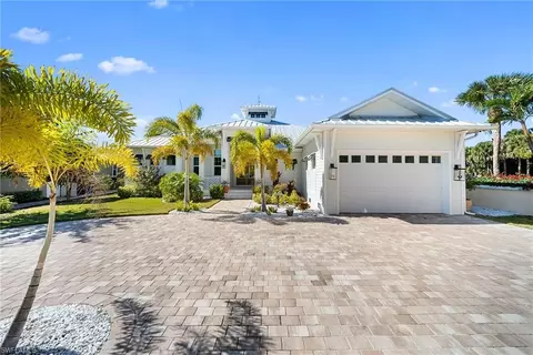 27000 Flamingo Dr, Bonita Springs, FL 34135
