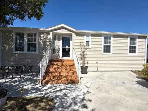 4750 Lantern Ln W, Estero, FL 33928 photo 2