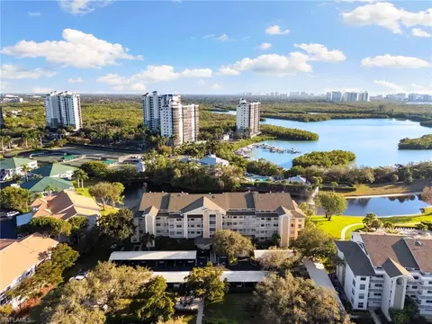 380 Horse Creek Dr #403, Naples, FL 34110