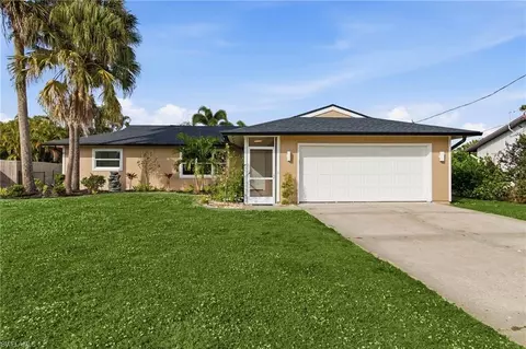 6152 Park Rd, Fort Myers, FL 33908
