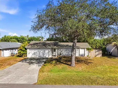 18489 Sandy Cove Dr, Fort Myers, FL 33967