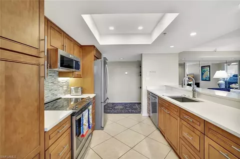 6573 Marissa Loop #302, Naples, FL 34108 photo 8