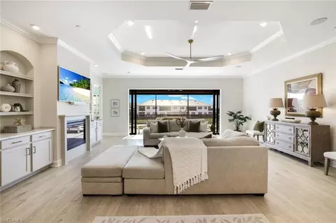 15336 Lucerna St #203, Naples, FL 34114