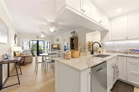 17 N Collier Blvd #5-107, Marco Island, FL 34145