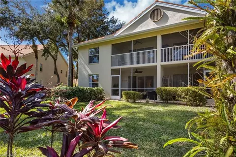 177 Robin Hood Cir #3-104, Naples, FL 34104