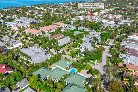 395 7th Ave S, Naples, FL 34102 photo 3