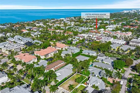 395 7th Ave S, Naples, FL 34102