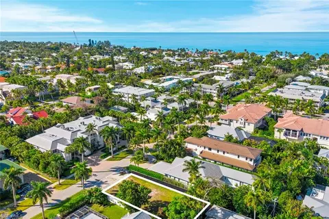 395 7th Ave S, Naples, FL 34102 photo 4