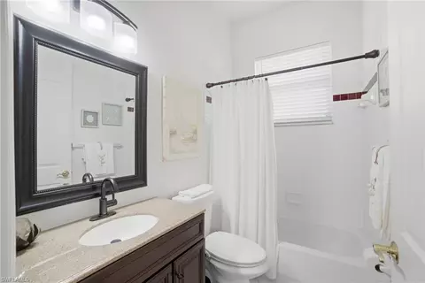 Bath - 43 Glen Eagle Cir, Naples, FL 34104 photo 3 of 3