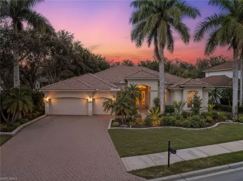 19500 La Serena Dr, Fort Myers, FL 33967