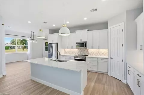 3479 Ocean Bluff Ct, Naples, FL 34120