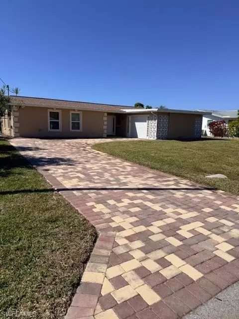 3118 SE 18th Ave, Cape Coral, FL 33904