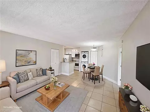 142 Santa Clara Dr #5, Naples, FL 34104