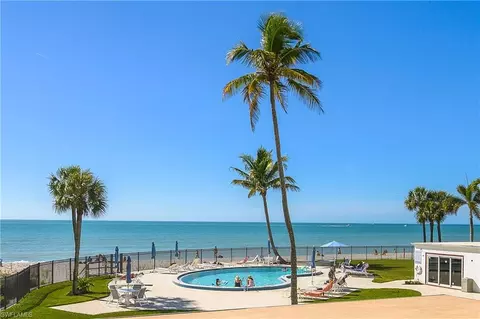 1717 Gulf Shore Blvd N #101, Naples, FL 34102
