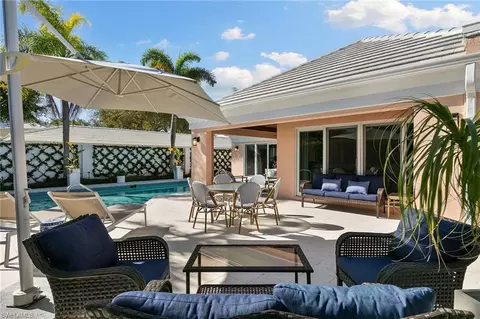 Exterior - 831 Rue Deville #2, Naples, FL 34108 photo 5 of 14