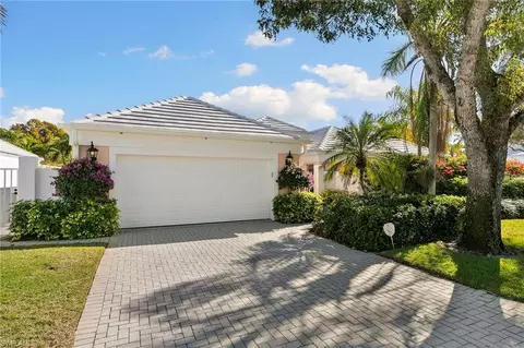 Exterior - 831 Rue Deville #2, Naples, FL 34108 photo 13 of 14