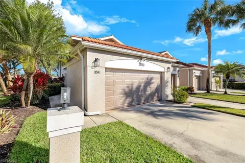 2033 Crestview Way #104, Naples, FL 34119