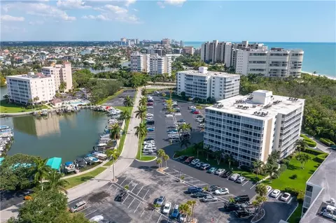 3 Bluebill Ave #808, Naples, FL 34108
