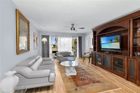 85 Saint Andrews Blvd #B205, Naples, FL 34113