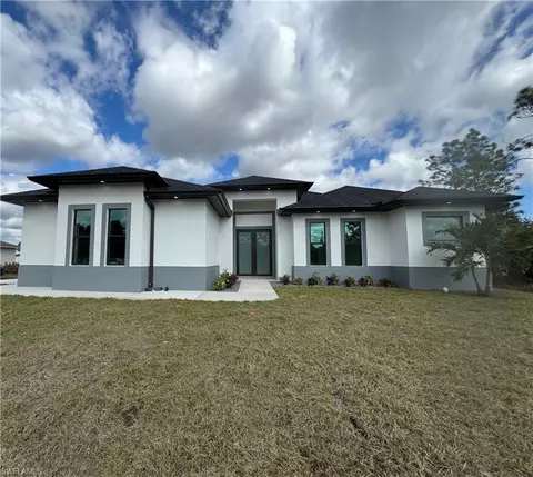 3541 20th Ave NE, Naples, FL 34120