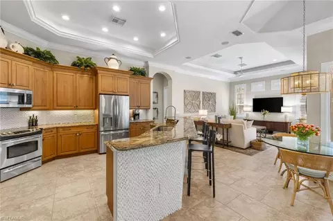 Kitchen - 347 Saddlebrook Ln, Naples, FL 34110 photo 2 of 4