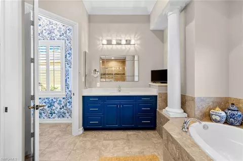 Bath - 347 Saddlebrook Ln, Naples, FL 34110 photo 2 of 5