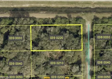 1519 Truman Ave, Lehigh Acres, FL 33972