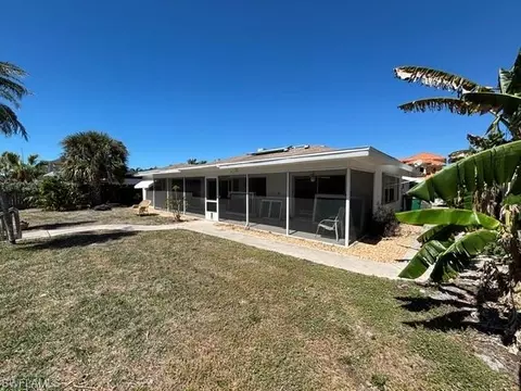 Exterior - 452 Seabee Ave, Naples, FL 34108 photo 3 of 6