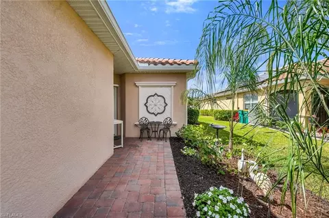 Exterior - 2543 Vine Ave, Naples, FL 34120 photo 1 of 4