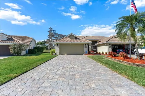 8586 Mustang Dr #25, Naples, FL 34113