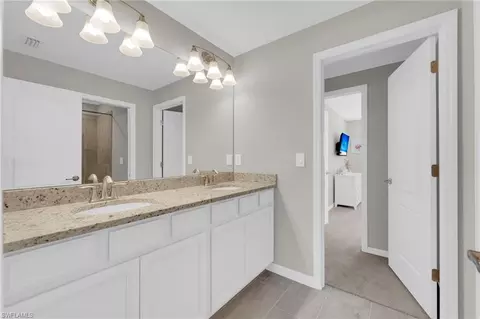 Bath - 17472 Ashcomb Way, Estero, FL 33928 photo 4 of 6