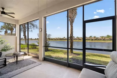 10518 Smokehouse Bay Dr #101, Naples, FL 34120